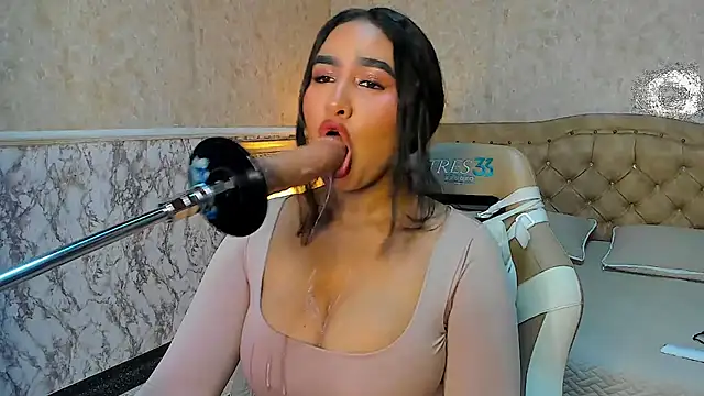 cute mia23 online show from 05-01-26, 05:40