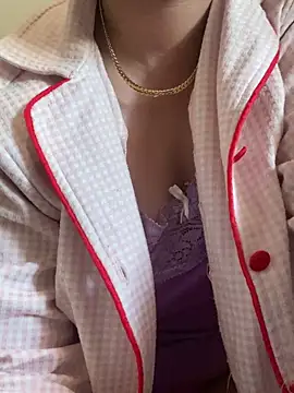 Snapshot of Maha_Ms chatting on 02-11-25, 06:01 Maha Ms online show from 02-11-25, 06:01