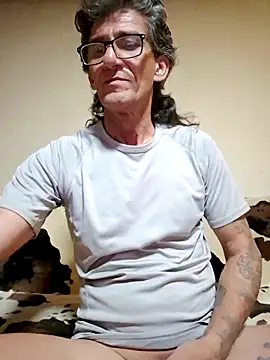 Snapshot of Zgodanilep chatting on 06-22-26, 04:59 Zgodanilep online show from 06-22-26, 04:59