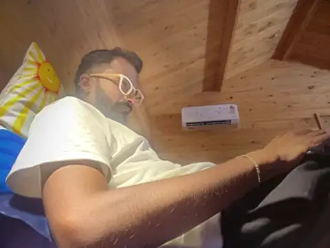 Snapshot of bigfatdick111 chatting on 02-22-26, 07:59 bigfatdick111 online show from 02-22-26, 07:59