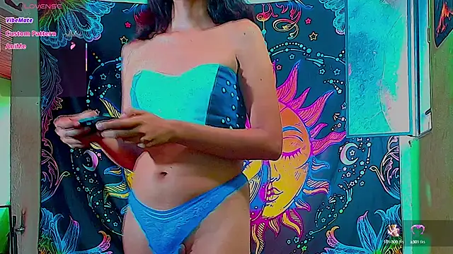 Snapshot of Angel-dust09 chatting on 03-08-25, 01:03 Angel-dust09 online show from 03-08-25, 01:03