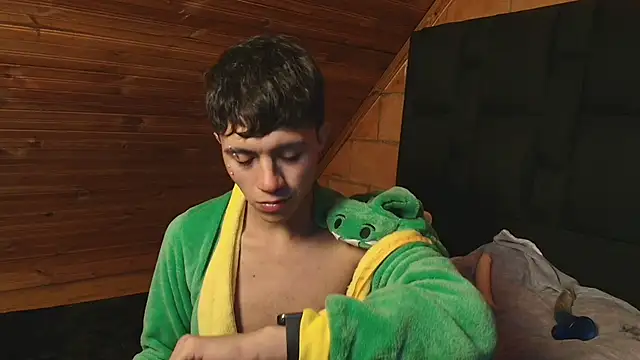 Justyn Ross online show from 10-21-25, 07:19