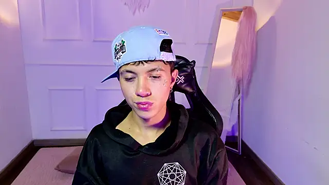 Justyn Ross online show from 10-19-25, 10:56