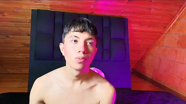 Justyn Ross online show from 10-13-25, 04:30