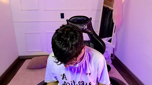 Justyn Ross online show from 10-19-25, 02:47