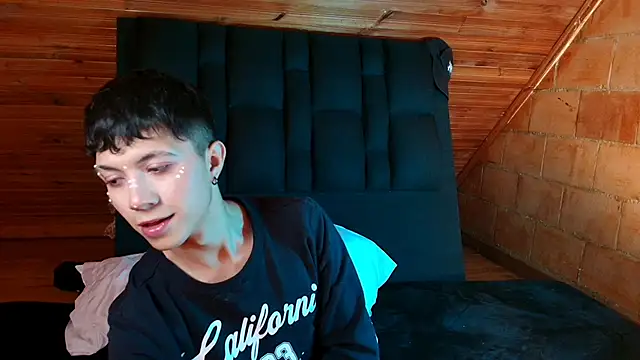 Justyn Ross online show from 10-16-25, 05:32