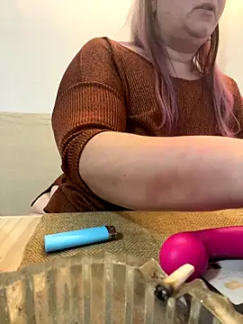 Snapshot of Popinasq chatting on 11-22-25, 06:01 Popinasq online show from 11-22-25, 06:01