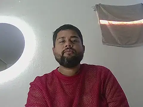 GABRIELGARCIA1313 online show from 06-18-26, 02:22