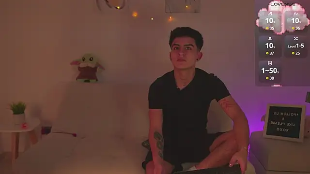 tommy and sophie online show from 03-18-25, 02:51