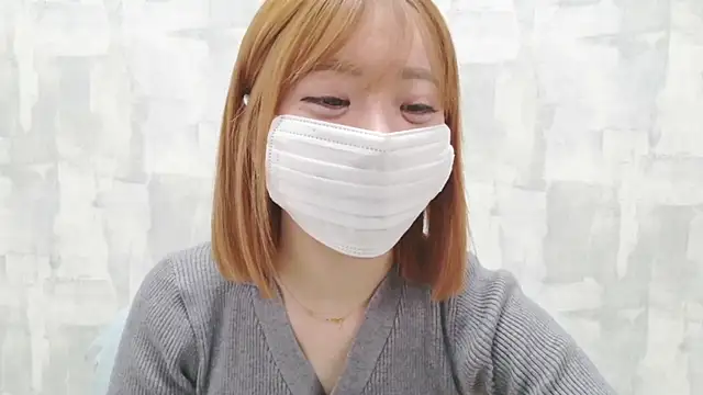 LOVE MOMO LOVE online show from 01-13-26, 11:47