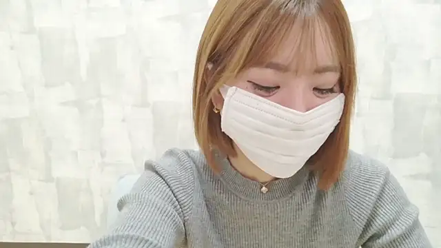 LOVE MOMO LOVE online show from 04-28-26, 02:54