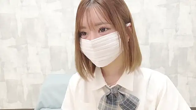 Snapshot of LOVE_MOMO_LOVE chatting on 06-28-26, 11:27 LOVE MOMO LOVE online show from 06-28-26, 11:27