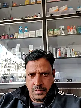 Raj1043 online show from 12-14-25, 05:57