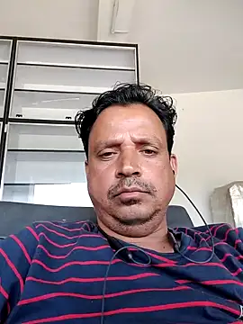 Raj1043 online show from 10-15-25, 06:33