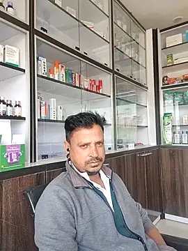 Raj1043 online show from 11-21-25, 05:17