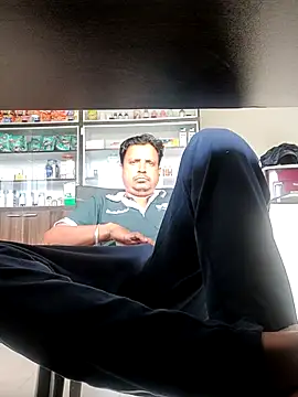 Raj1043 online show from 10-30-25, 06:01