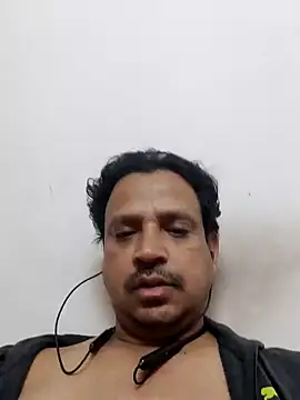 Raj1043 online show from 12-15-24, 08:36