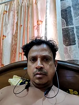 Raj1043 online show from 10-27-25, 10:49
