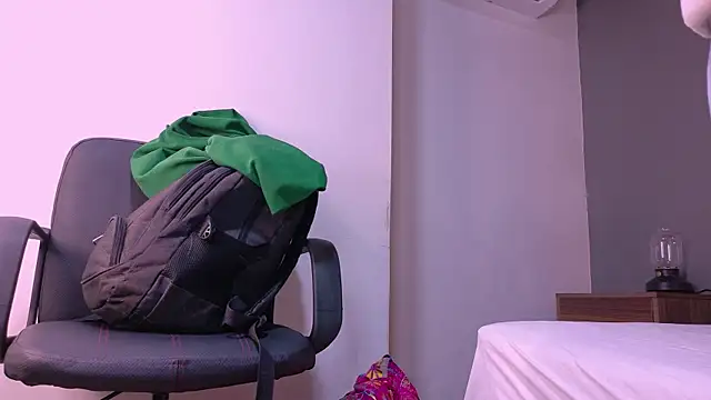 DulceAurora   online show from 10-23-25, 02:54