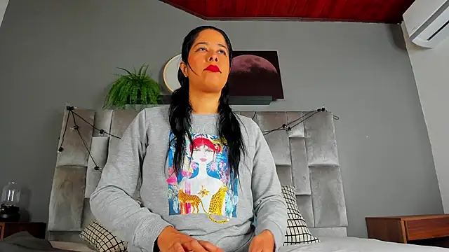 DulceAurora   online show from 02-25-26, 03:07