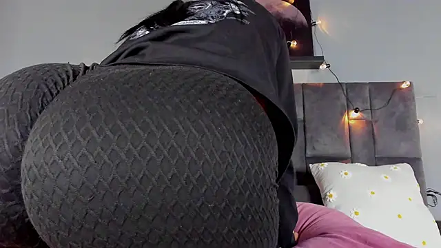 DulceAurora   online show from 09-23-25, 02:51