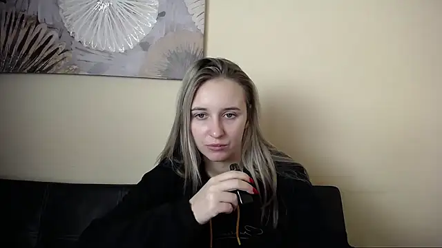 Snapshot of _Nicole_new chatting on 11-30-25, 03:13 Nicole new online show from 11-30-25, 03:13