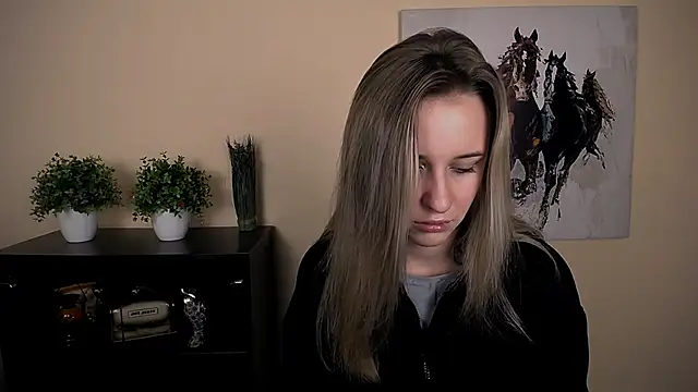 Snapshot of _Nicole_new chatting on 02-10-26, 11:31 Nicole new online show from 02-10-26, 11:31