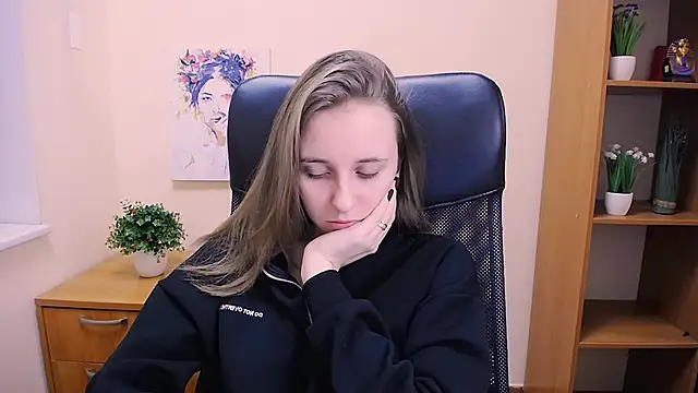 Snapshot of _Nicole_new chatting on 01-24-25, 07:19  Nicole new online show from 01-24-25, 07:19