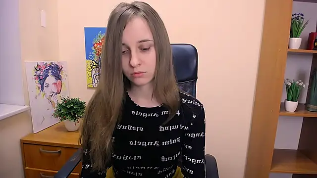 Snapshot of _Nicole_new chatting on 02-08-25, 12:28  Nicole new online show from 02-08-25, 12:28