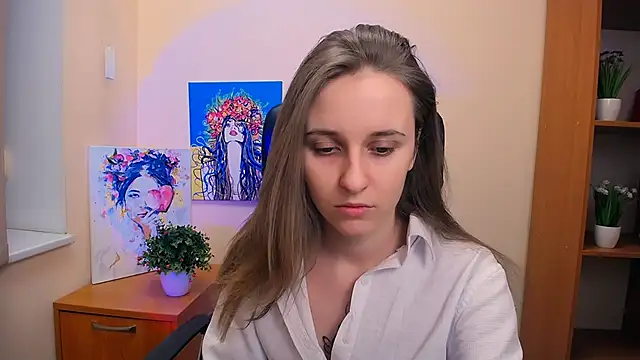 Snapshot of _Nicole_new chatting on 02-17-25, 01:00  Nicole new online show from 02-17-25, 01:00