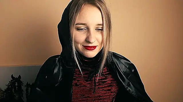 Snapshot of _Nicole_new chatting on 10-31-25, 12:24 Nicole new online show from 10-31-25, 12:24