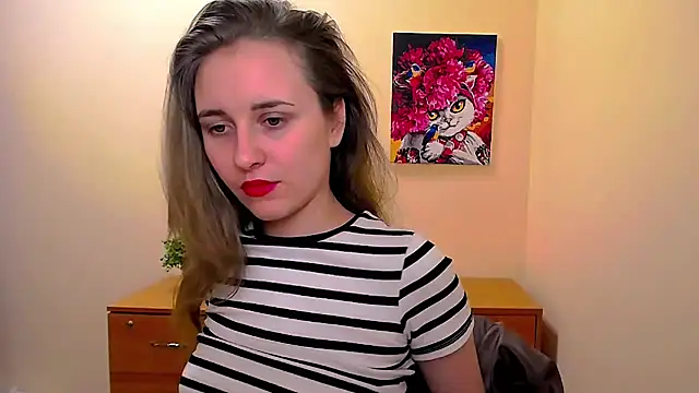 Snapshot of _Nicole_new chatting on 03-11-25, 04:18  Nicole new online show from 03-11-25, 04:18