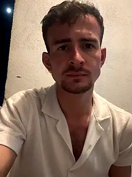 Snapshot of eddy355 chatting on 10-31-25, 04:47 eddy355 online show from 10-31-25, 04:47