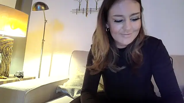 Snapshot of Nina24 chatting on 03-15-25, 08:54 Nina24 online show from 03-15-25, 08:54