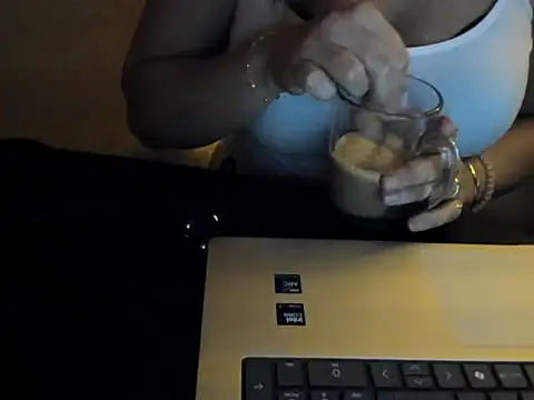 Snapshot of Nina24 chatting on 12-02-24, 07:22 Nina24 online show from 12-02-24, 07:22