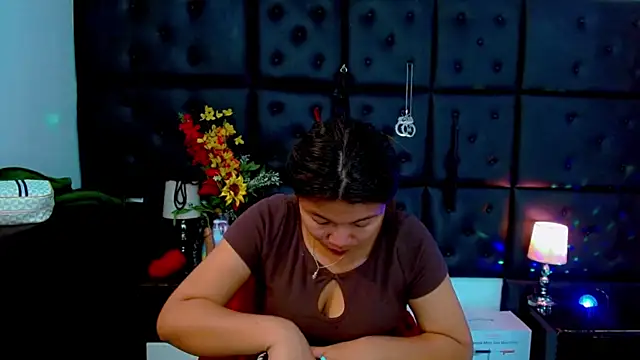 Isalombardi online show from 07-17-26, 02:42