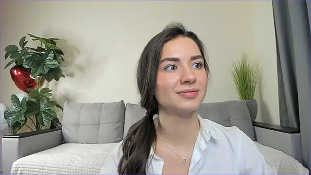 Snapshot of NicoleLuv chatting on 03-06-25, 04:07 NicoleLuv online show from 03-06-25, 04:07