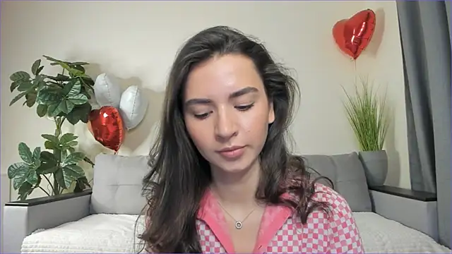 Snapshot of NicoleLuv chatting on 03-07-25, 04:33 NicoleLuv online show from 03-07-25, 04:33