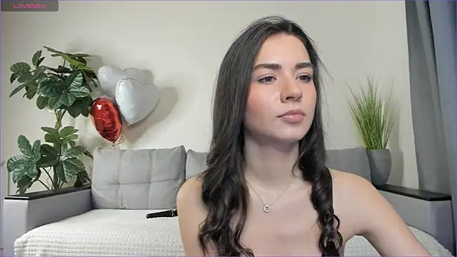 Snapshot of NicoleLuv chatting on 03-16-25, 01:06 NicoleLuv online show from 03-16-25, 01:06