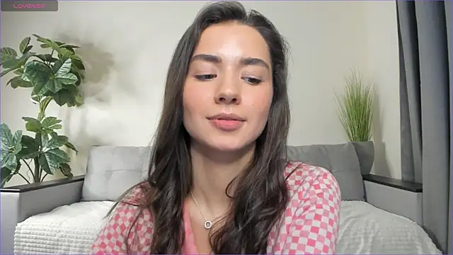 Snapshot of NicoleLuv chatting on 01-30-25, 07:15 NicoleLuv online show from 01-30-25, 07:15
