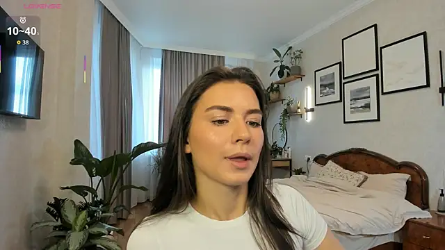 Snapshot of NicoleLuv chatting on 09-21-25, 02:00 NicoleLuv online show from 09-21-25, 02:00