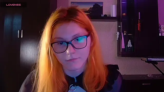 Snapshot of little_witch_sofia chatting on 03-16-25, 07:27 little witch sofia online show from 03-16-25, 07:27