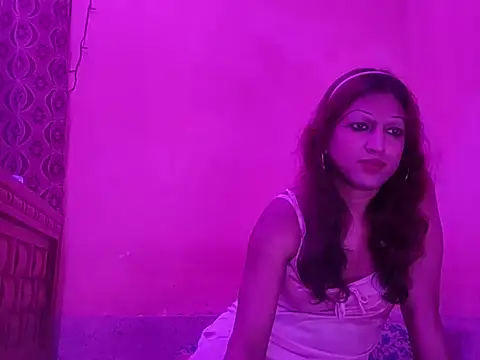 Snapshot of MmmMonikaBabie chatting on 12-03-24, 07:39 MmmMonikaBabie online show from 12-03-24, 07:39