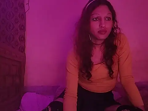 Snapshot of MmmMonikaBabie chatting on 01-27-25, 09:44 MmmMonikaBabie online show from 01-27-25, 09:44