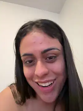 Snapshot of amorinha99 chatting on 06-15-26, 01:22 amorinha99 online show from 06-15-26, 01:22