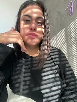 Snapshot of amorinha99 chatting on 07-15-26, 07:10 amorinha99 online show from 07-15-26, 07:10