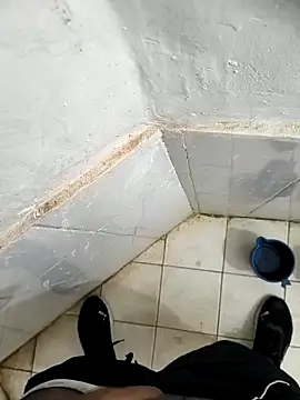 yourboy2000   online show from 09-26-25, 09:05