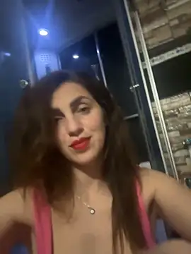 EmaSkyes online show from 11-11-25, 07:30