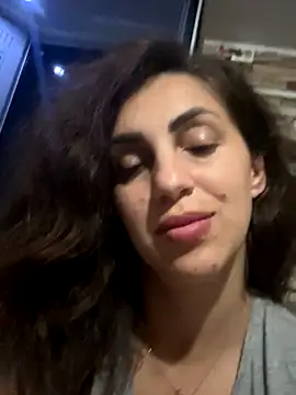 EmaSkyes online show from 10-17-25, 06:53