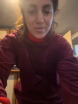 EmaSkyes online show from 12-01-25, 02:18